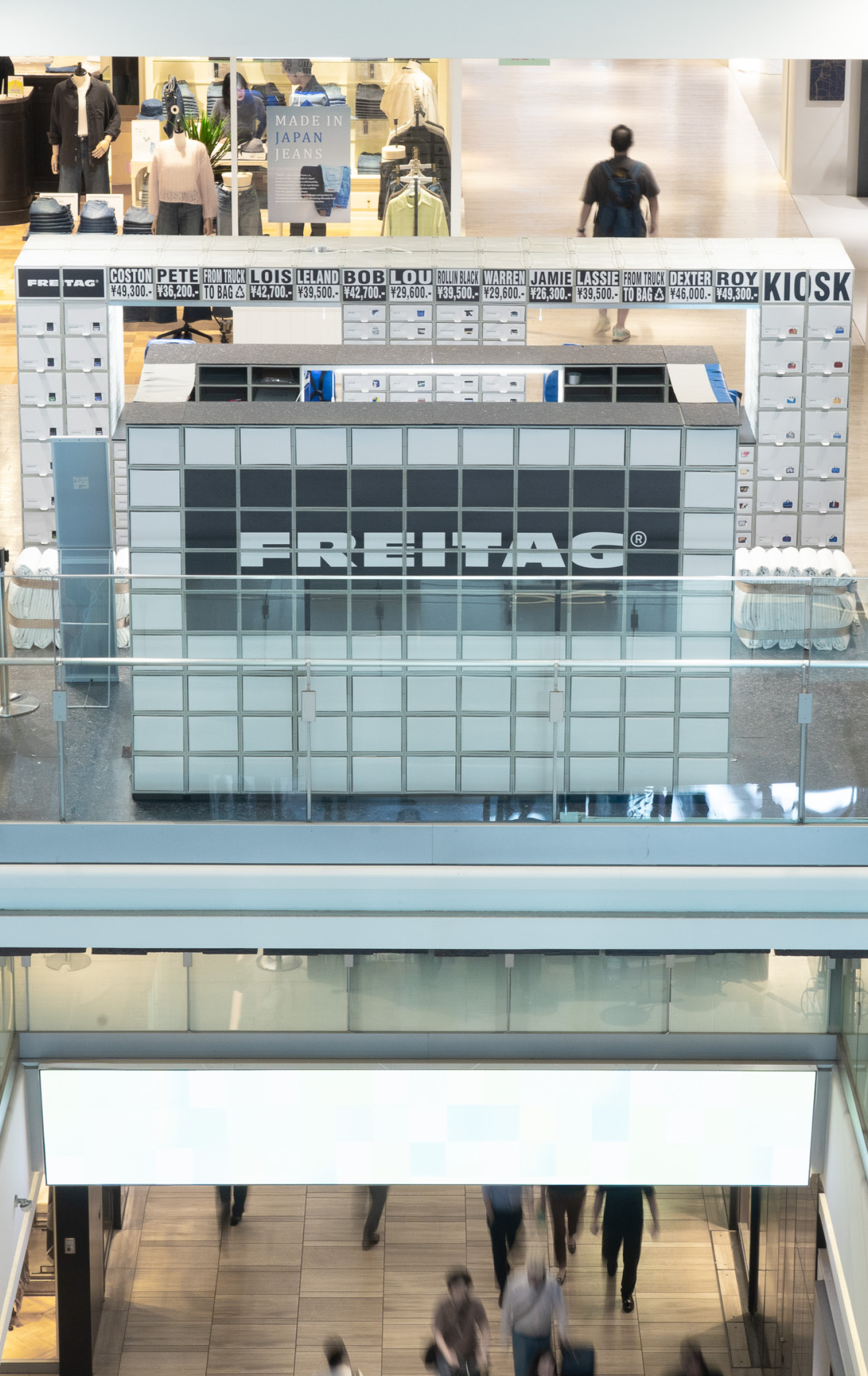 SarahStendel_Freitag Kiosk_Grand Front Osaka_